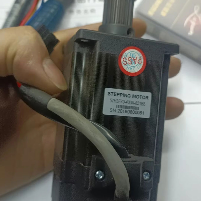 DAHAO Motor 57H3F79-403A-821BS Lokaður loop A15 X Axis Kínverska broderi vél EDH03-57H3F79-403A-821BS